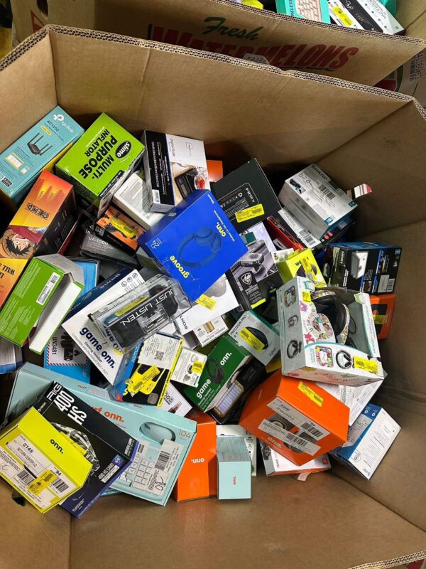 Electronics Liquidation Pallets - Image 9