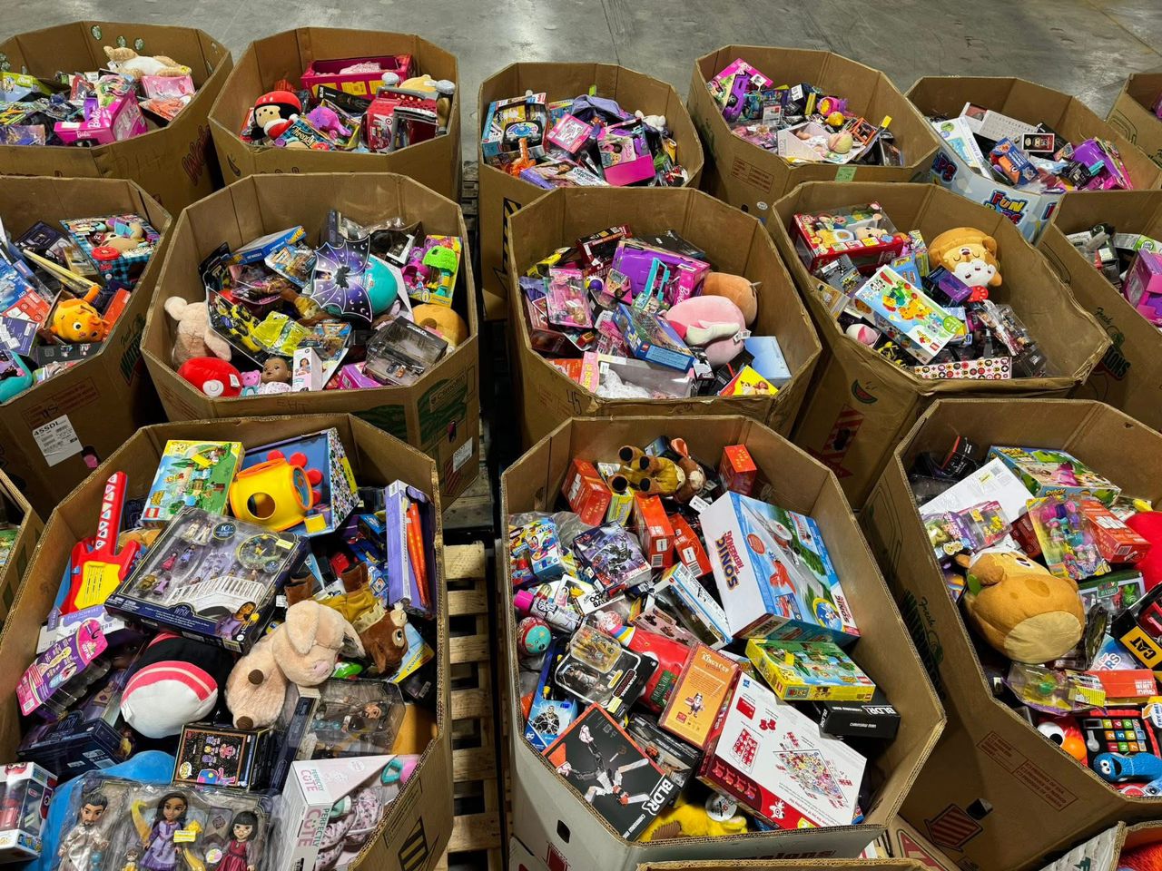 Target Toys Liquidation Pallets - Image 9