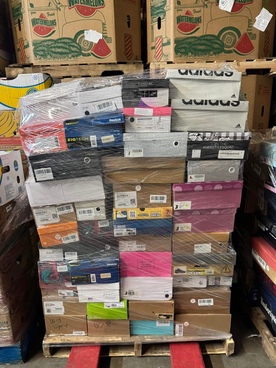 Shoe Liquidation Pallets - Image 11