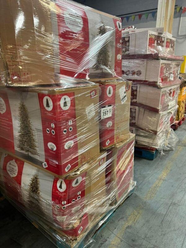 Christmas Decorations Liquidation Pallets  - Image 6